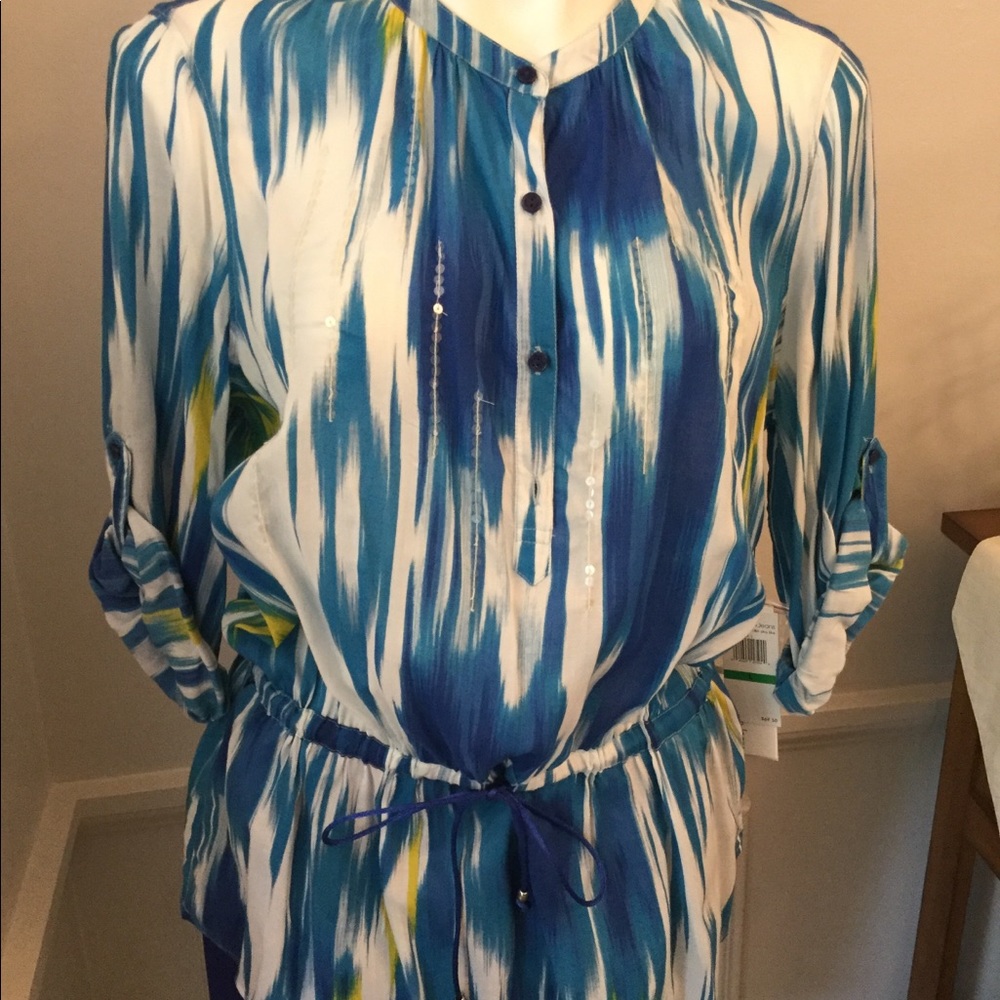 NWT GATHERED WAIST ROUND NECK BLOUSE